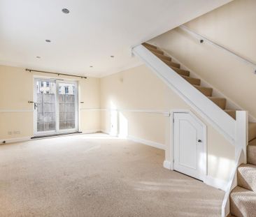 2 bedroom maisonette to rent - Photo 3