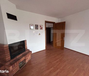 Casa cu 7 camere, 4 bai, 330 mp, 900 mp curte, zona Ford - Photo 2