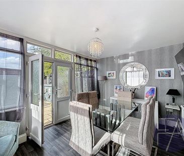 2 bedroom cottage to rent - Photo 1