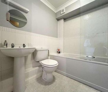 Pentire Avenue, Newquay, TR7 - Photo 6