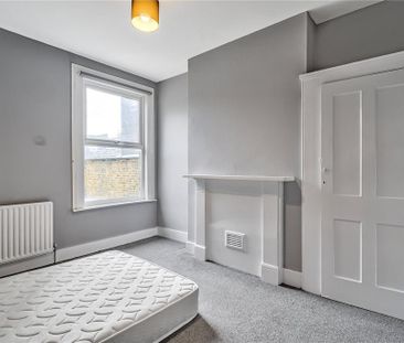 4 bedroom terraced house to rent - Photo 2