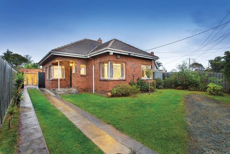LOVELY THREE BEDROOM HOME -, PLEASE CONTACT AGENT ONE - Photo 4