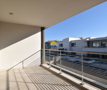 Location Appartement 2 pièces 55m² FREJUS 83600 - Photo 4