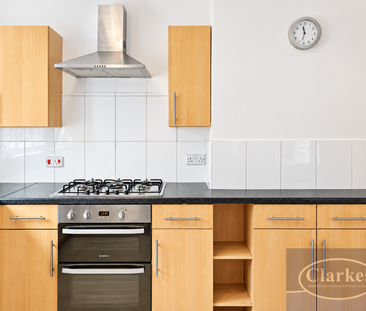 4 bedroom detached house to rent - Photo 6