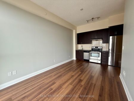 For Lease - 8763 Bayview Avenue Unit# 716, Richmond Hill, Ontario - Photo 3