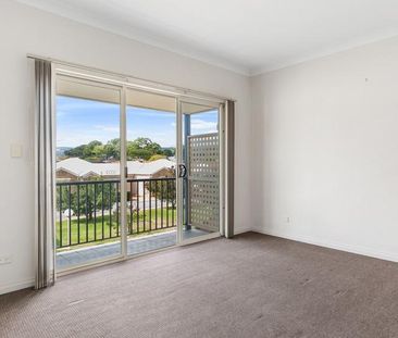 28D De Laine Avenue - Photo 1