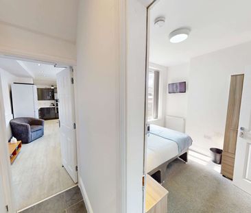 Folly Lane Room 4 - Photo 6