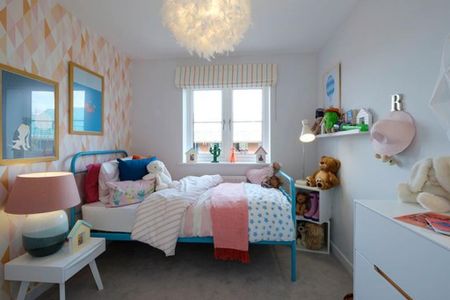 3 bedroom semi-detached house to rent - Photo 5