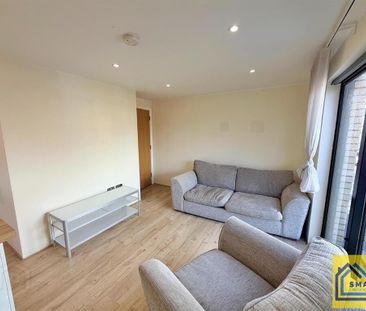 Apt 60 Titanic Walk, 3 Ballymacarrett Road, Belfast, BT4 1BT - Photo 4