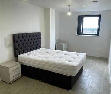 3 bedroom flat to rent - Photo 6