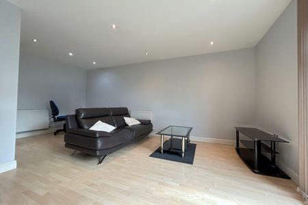 Flat 11, Grace Dieu Court - Photo 2