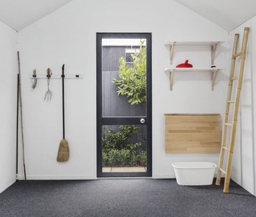 FURNISHED 2 Bedroom Apartment in the City - Photo 3