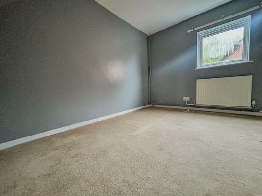 4 bedroom terraced house to rent - Photo 1
