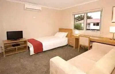 Room 11 (Non Ensuite) - Photo 5