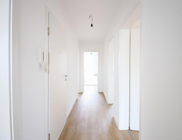 SCHÖNE 3-ZIMMERWOHNUNG IN RUHIGER WOHNLAGE ZU MIETEN - Foto 1