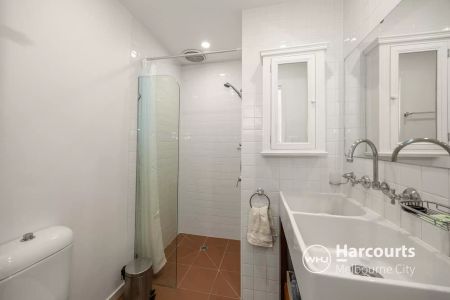 Cute Lane-way cottage in Carlton - All Utilities Included in Rent! - Photo 5