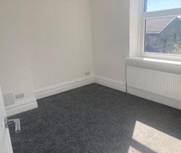 4 bedroom terraced house to rent - Photo 4