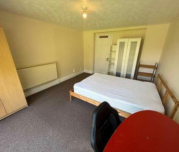 Harrison Road, SO17 - Photo 6