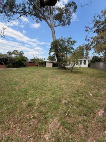 Priced to reflect its charm and retro style - Photo 2