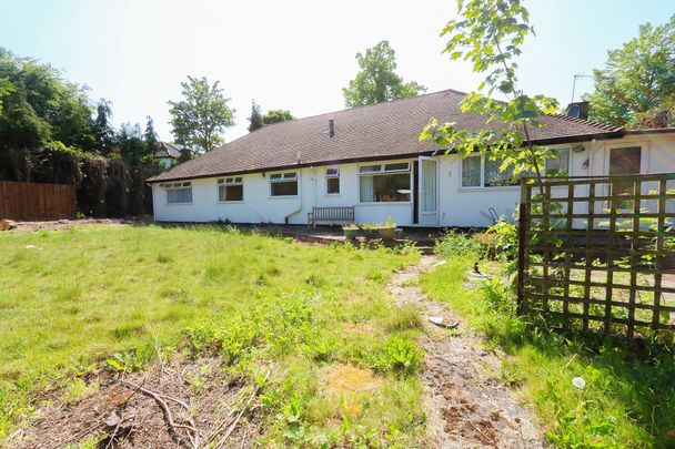 Woodcote Park Avenue, Purley, CR8 - Photo 1