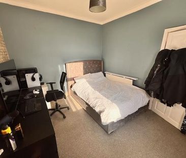 2 bedroom terraced house to rent - Photo 6