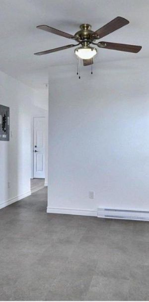 Agréable logement 41/2 au 1ere étage à louer, laveuse er stationnement inclus, Sorel-Tracy - Photo 1