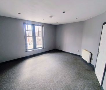 Long Street, City Centre, Wolverhampton - Photo 1