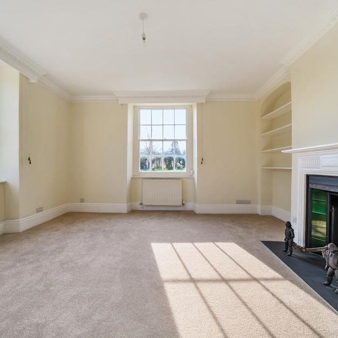 5 bedroom detached house to rent - Photo 1