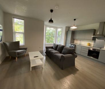 4 bed Apartment for Rent - Photo 2