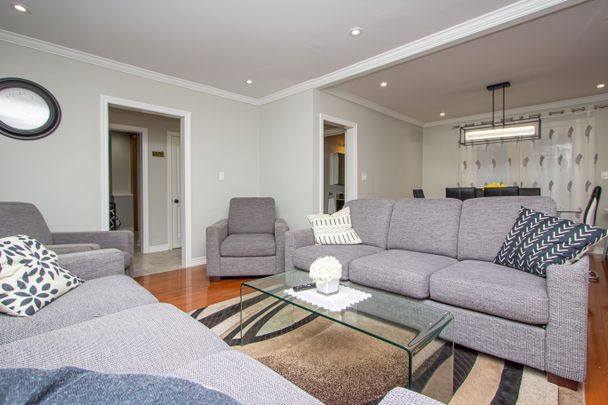 For Lease - 1536 Applewood Road, Mississauga, Ontario - Photo 1