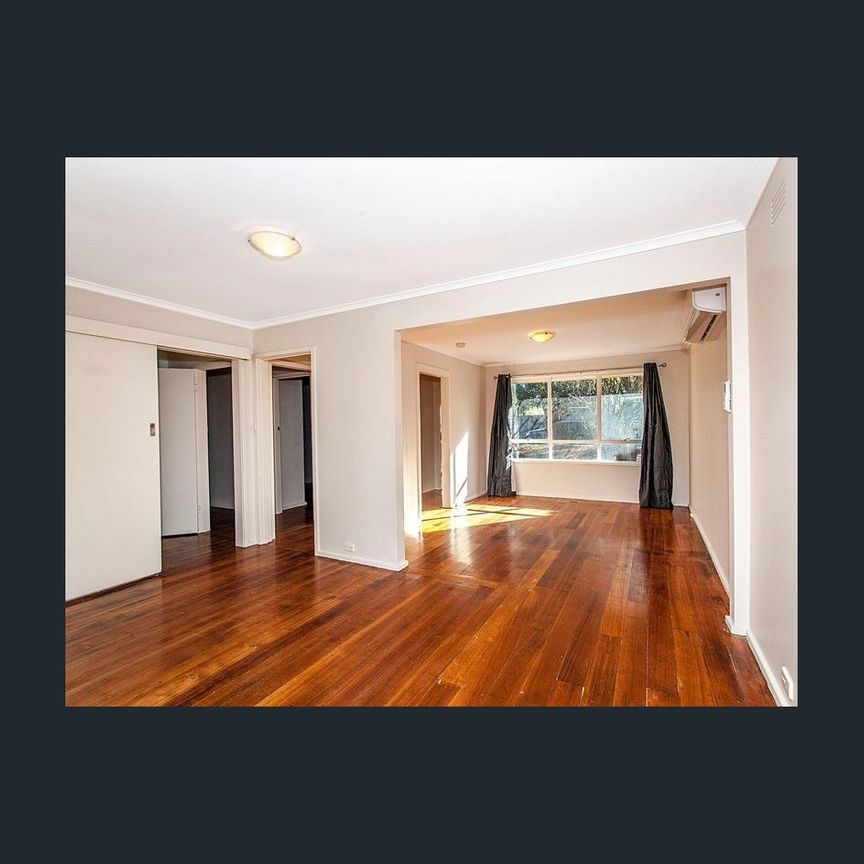 NEAT FAMILY HOME! - Photo 1