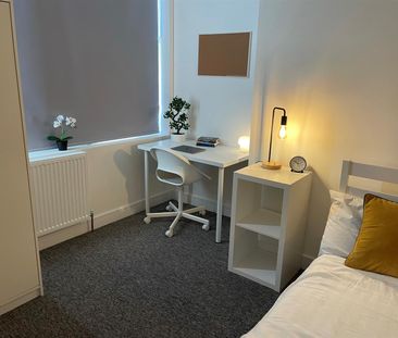 Room For Rent St. Ursula Grove, Southsea - Photo 4