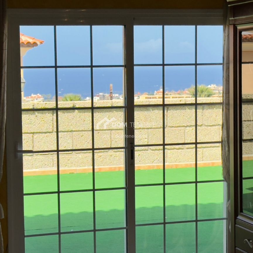 Chalet pareado · Alquiler a largo plazo · - Photo 1