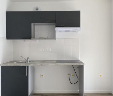 LOCATION APPARTEMENT TROIS PIECES MEUBLE - Photo 6