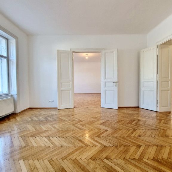 Altbauwohnung | 135,57 m² Wfl. + 12,52 m² Veranda | Hochparterre - Photo 1