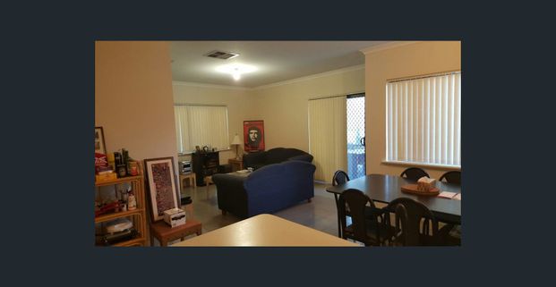 Furnished Room Available !! Be Quick!! - Photo 1