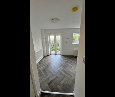 1 Bed Flat, Dolphin Road, B11 - Photo 4