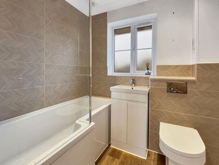 2 bedroom terraced house to rent - Photo 5