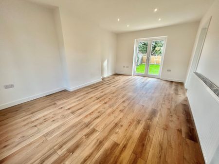 Birkin Avenue, Nottingham, Radcliffe-On-Trent - Photo 5