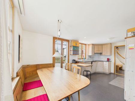 Gemütliche 5.5-Zimmer Einfamilienhaus in Wolfhalden - möbliert - Photo 2