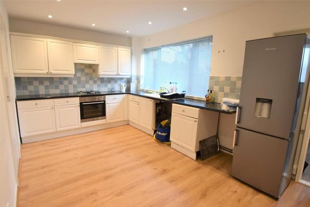 3 bedroom property to rent - Photo 1