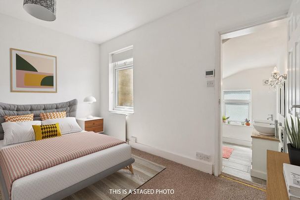 2 bedroom terraced house to rent - Photo 1