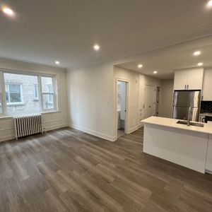 5.5 Apartments Available - A louer • For Rent - Photo 2