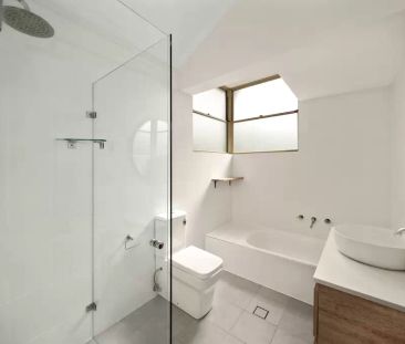 Newly updated split-level home in Inner West pocket - Photo 5