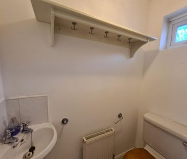 3 bedroom townhouse to rent - Photo 3