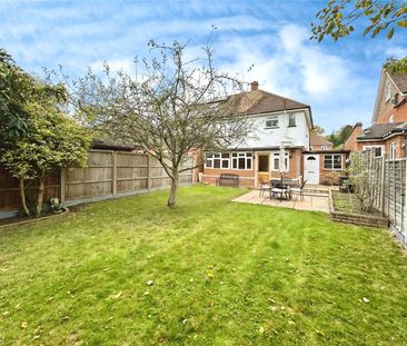 Spring Avenue, Egham, Surrey, TW20 9PJ - Photo 1