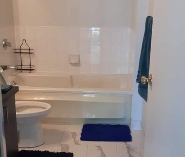 For Lease - 10 Yonge Street Unit# 2006, Toronto, Ontario - Photo 3