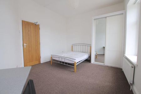 7 bedroom terraced house to rent - Photo 4