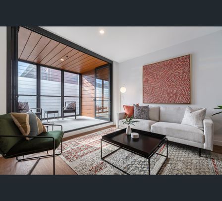 1/21A Broadway, Elwood, Vic 3184 - Photo 1
