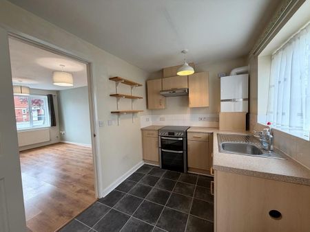 2 bedroom terraced house to rent - Photo 3
